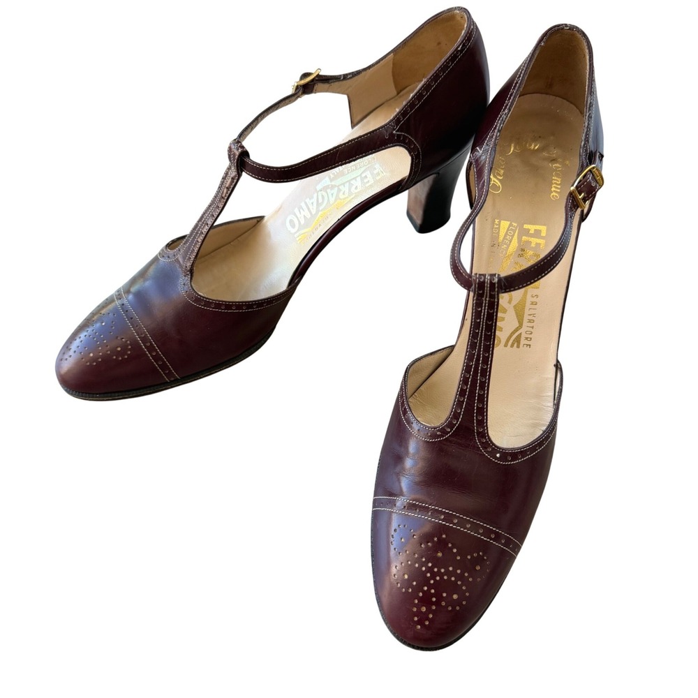 Vintage Salvatore Ferragamo Burgundy Leather T-Strap Brogue Heels 7.5 AAAA